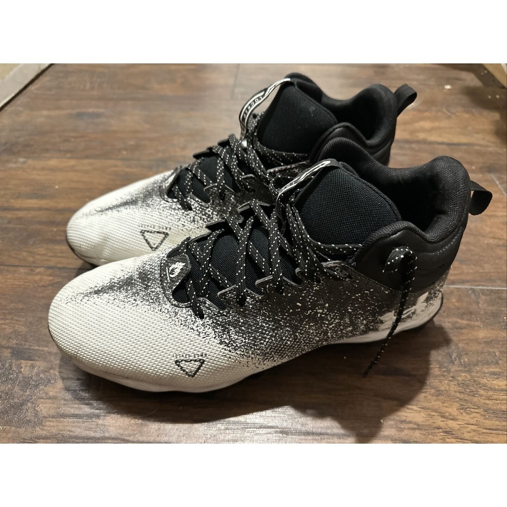Under Armour Football Cleats Mens Size 11.5
 LOCKED DOWN CLEATS